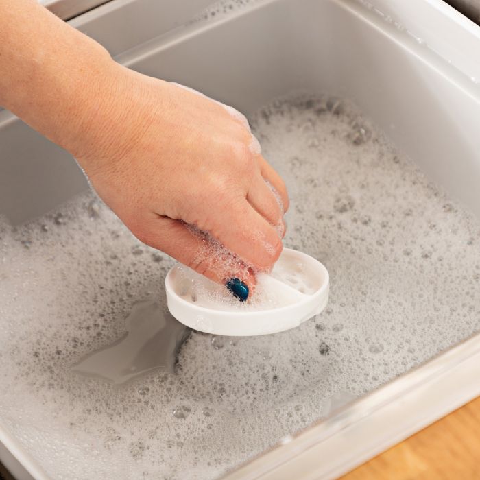 Minky Washing Up Bowl with Plug & Strainer